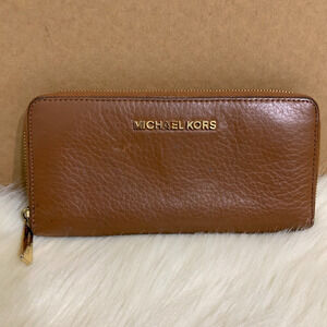 MICHAEL KORS JET SET Acorn Brown Zip Around Leather Continental Wallet